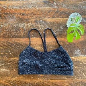 Lululemon Flow Y Bra (Nulu) 🍋
